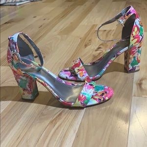 Worthington multicolored floral heels